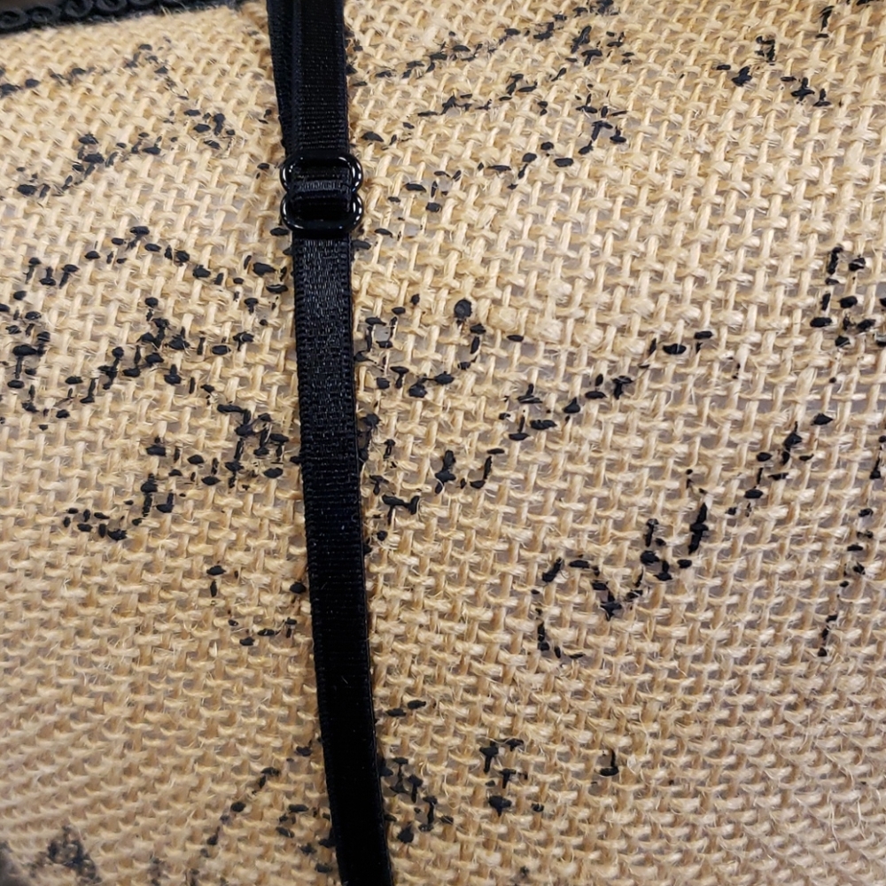 Adjustable strap cami - Picture 3 of 4